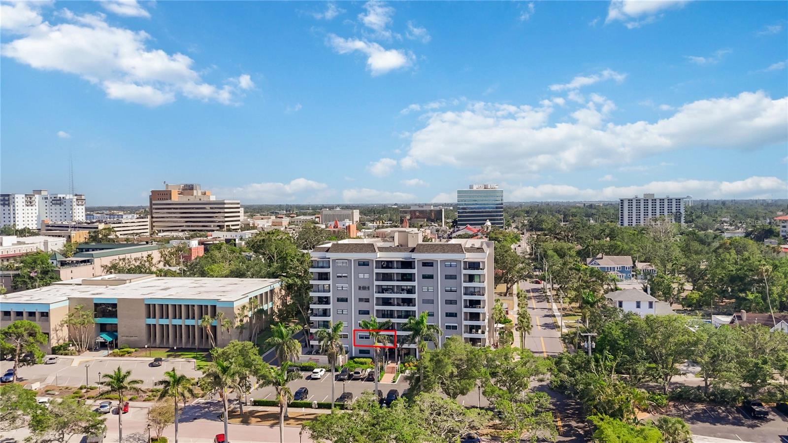 THE RIVERVIEW - Residential