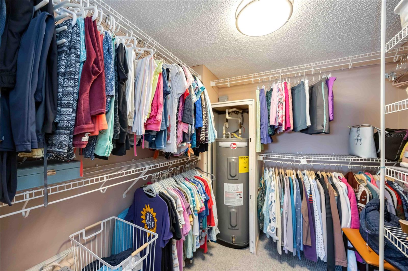 THE RIVERVIEW - Residential