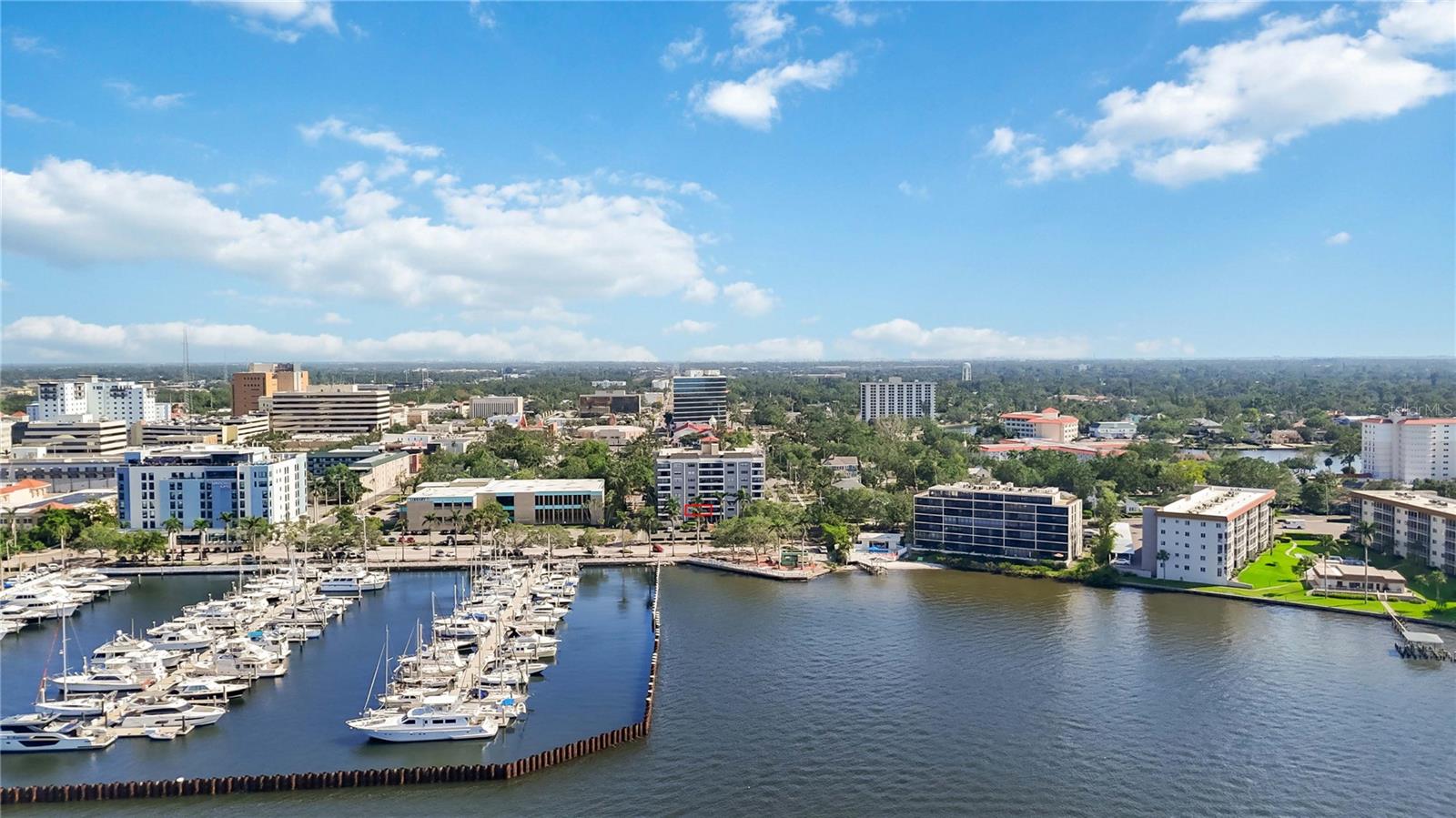 THE RIVERVIEW - Residential