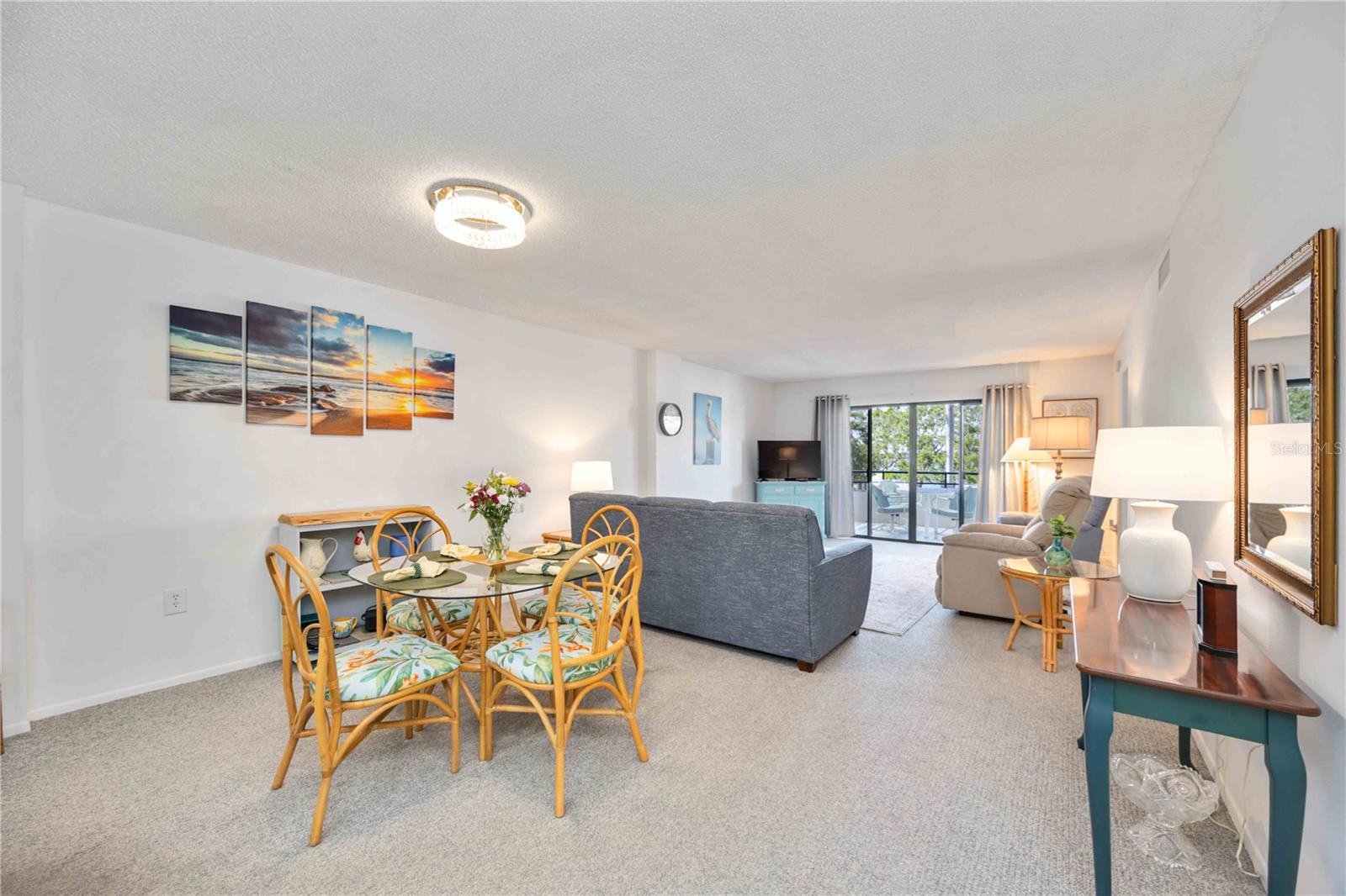 THE RIVERVIEW - Residential