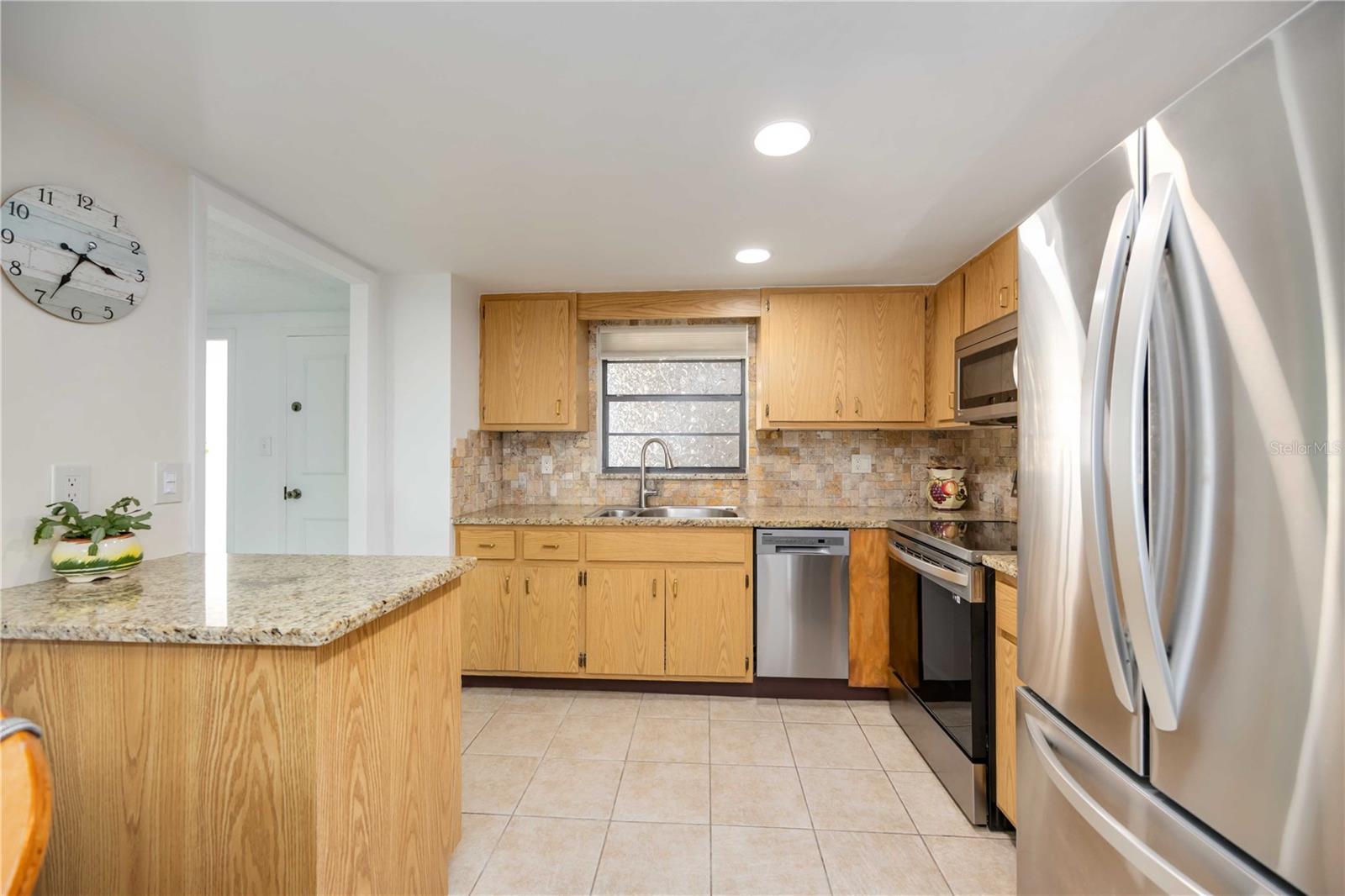 THE RIVERVIEW - Residential