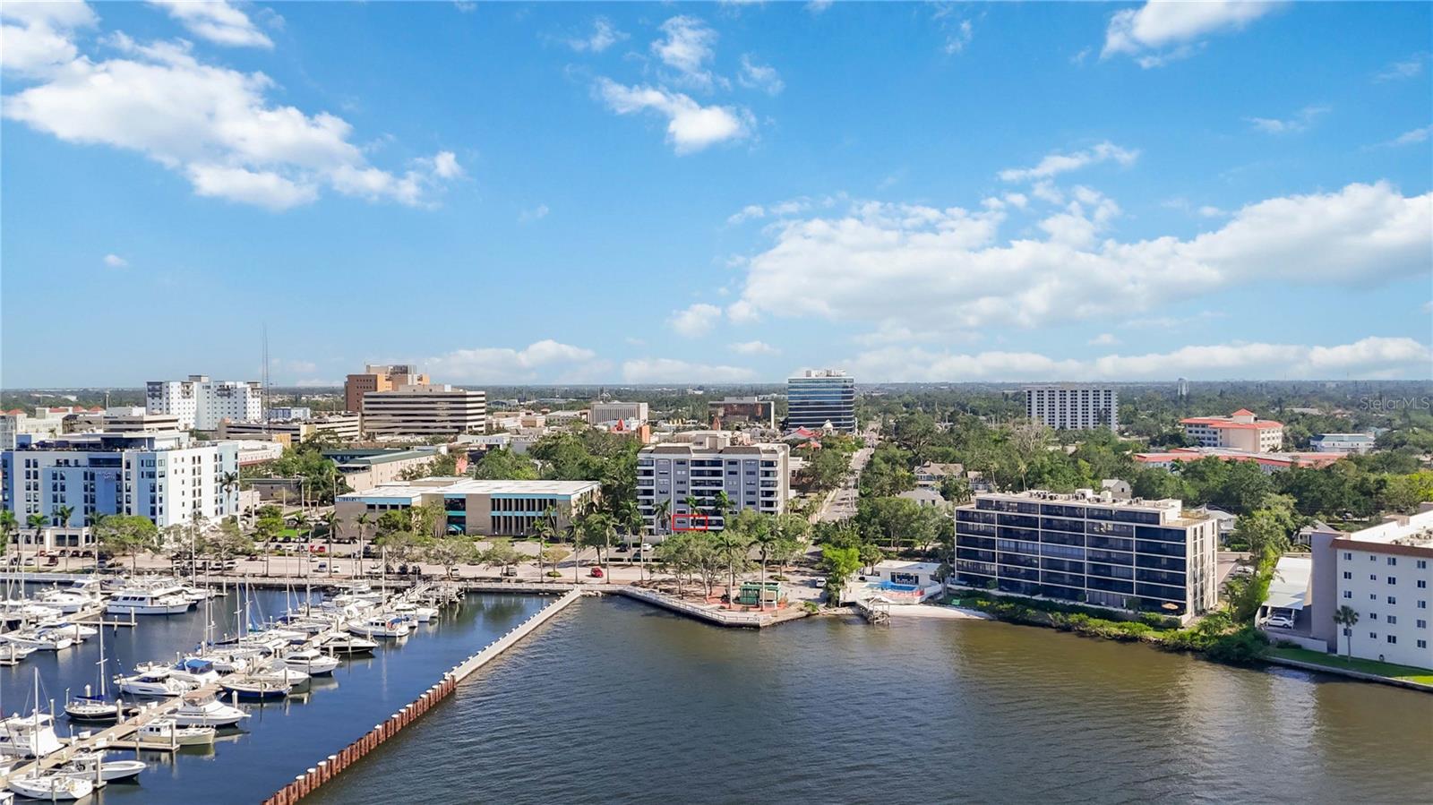 THE RIVERVIEW - Residential