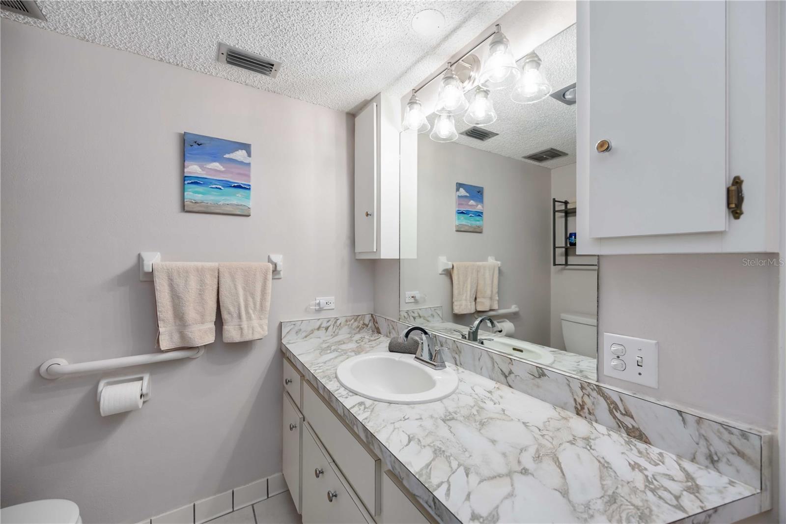 THE RIVERVIEW - Residential