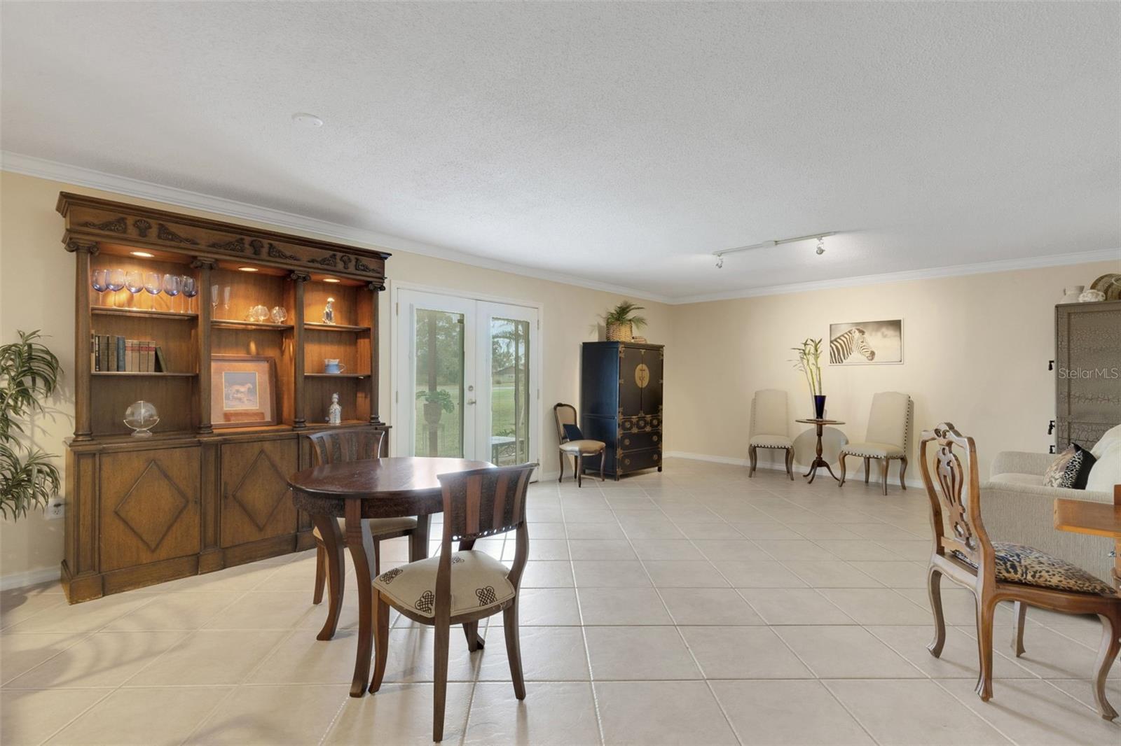 VISTAS ON BENEVA - Residential