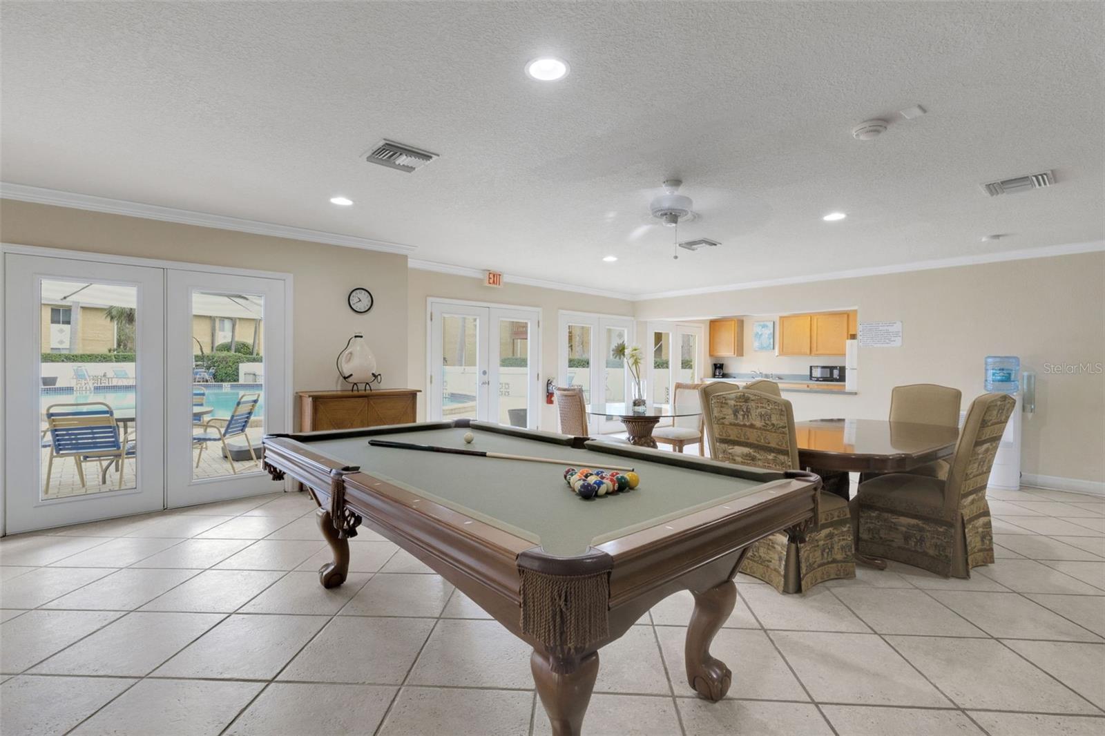 VISTAS ON BENEVA - Residential