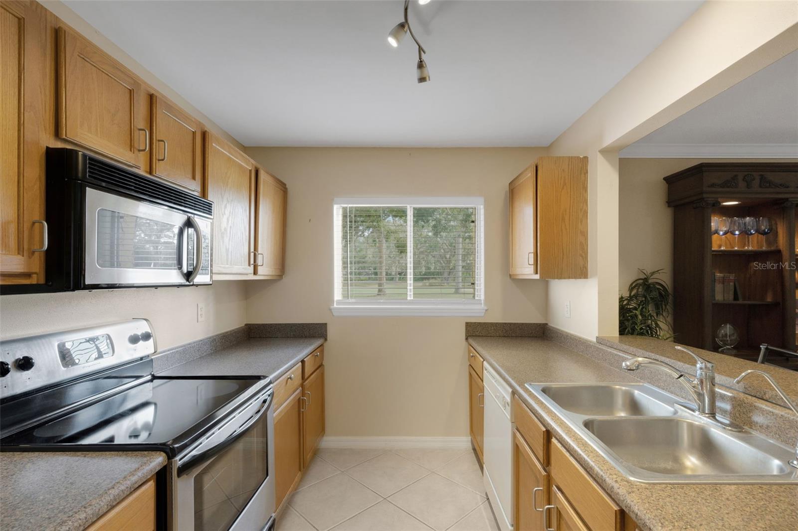 VISTAS ON BENEVA - Residential