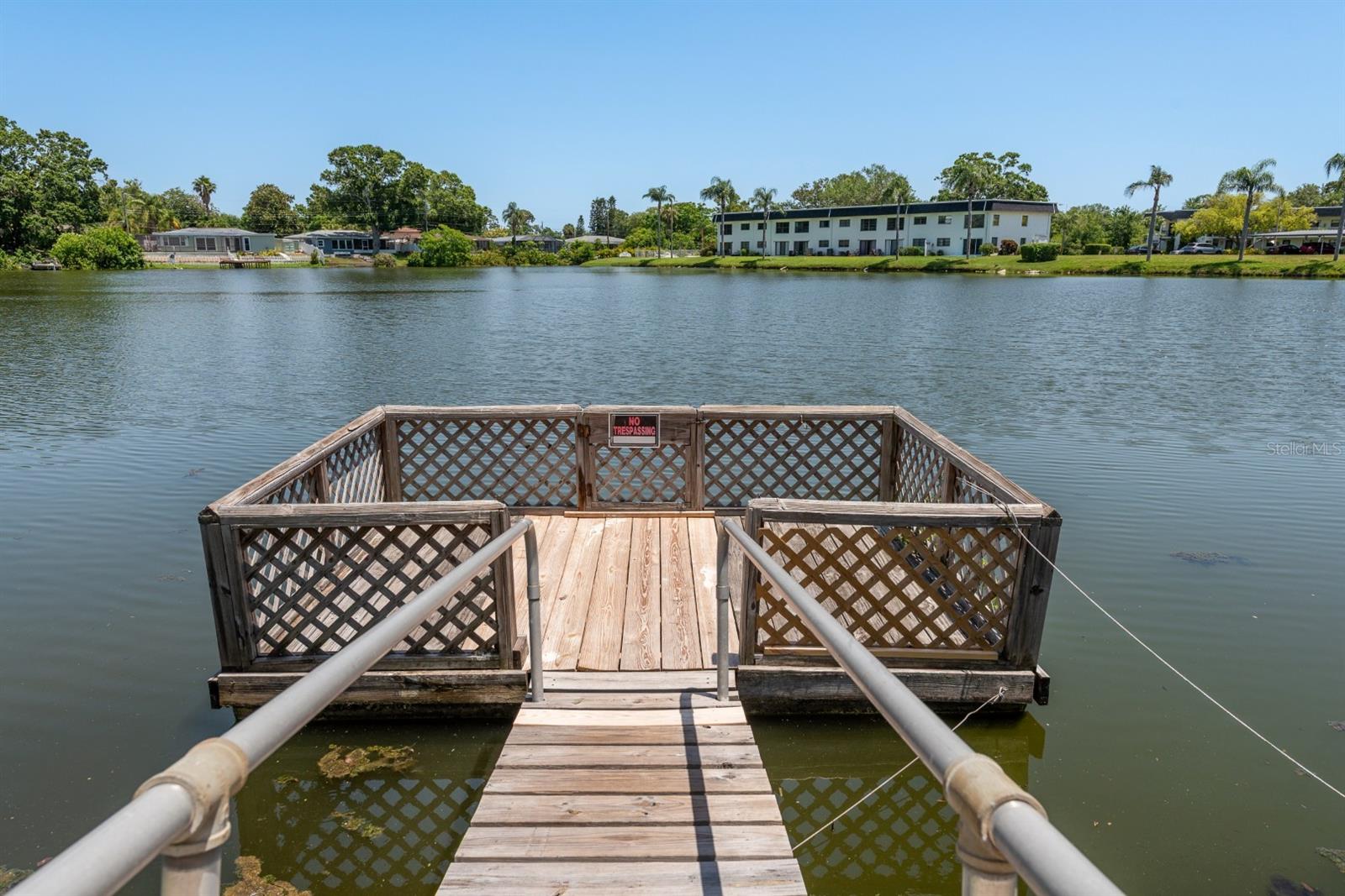 PENTHOUSE GROVES - Residential