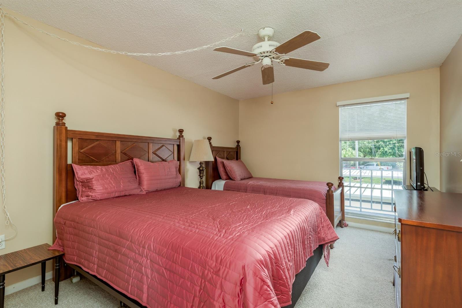 PENTHOUSE GROVES - Residential