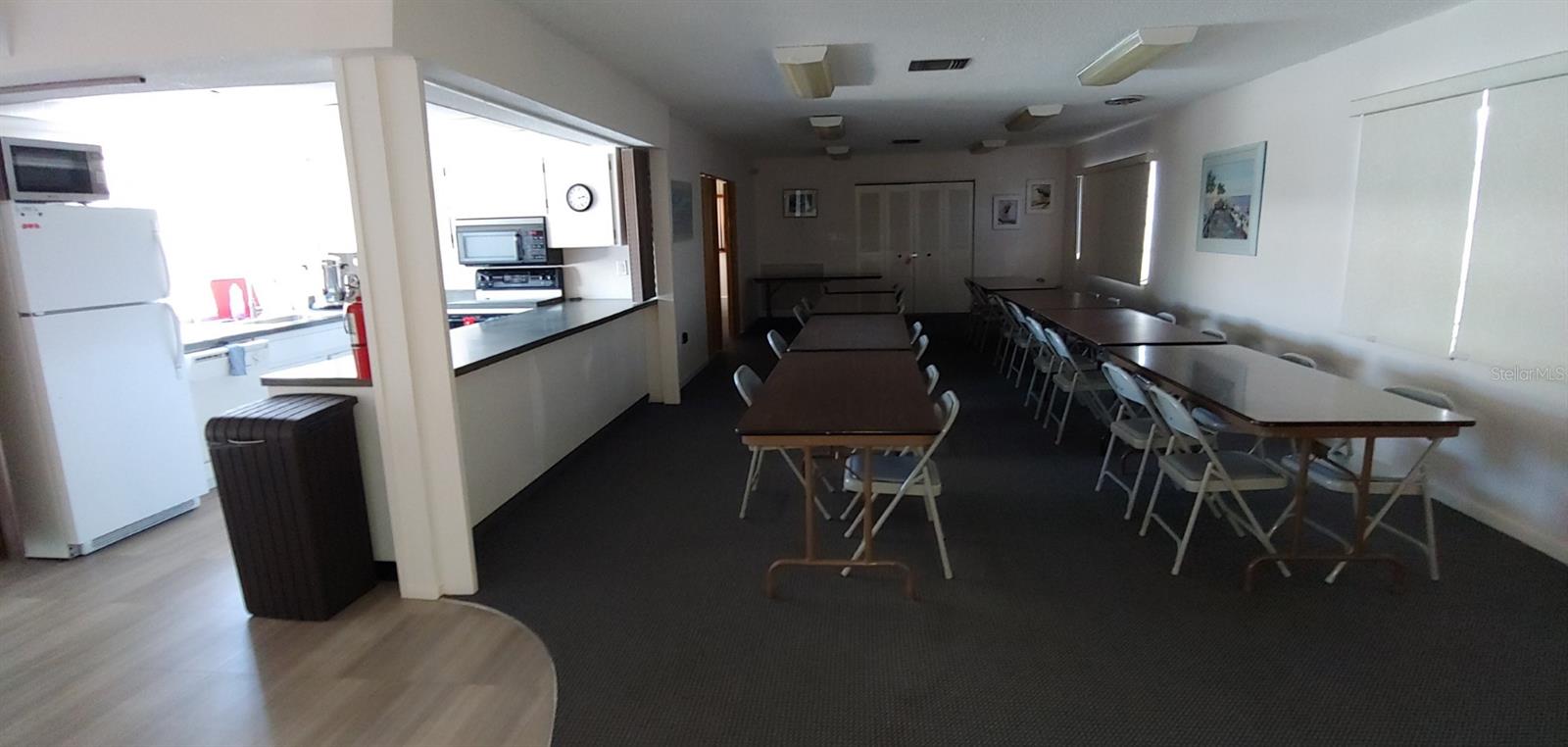 PENTHOUSE GROVES - Residential