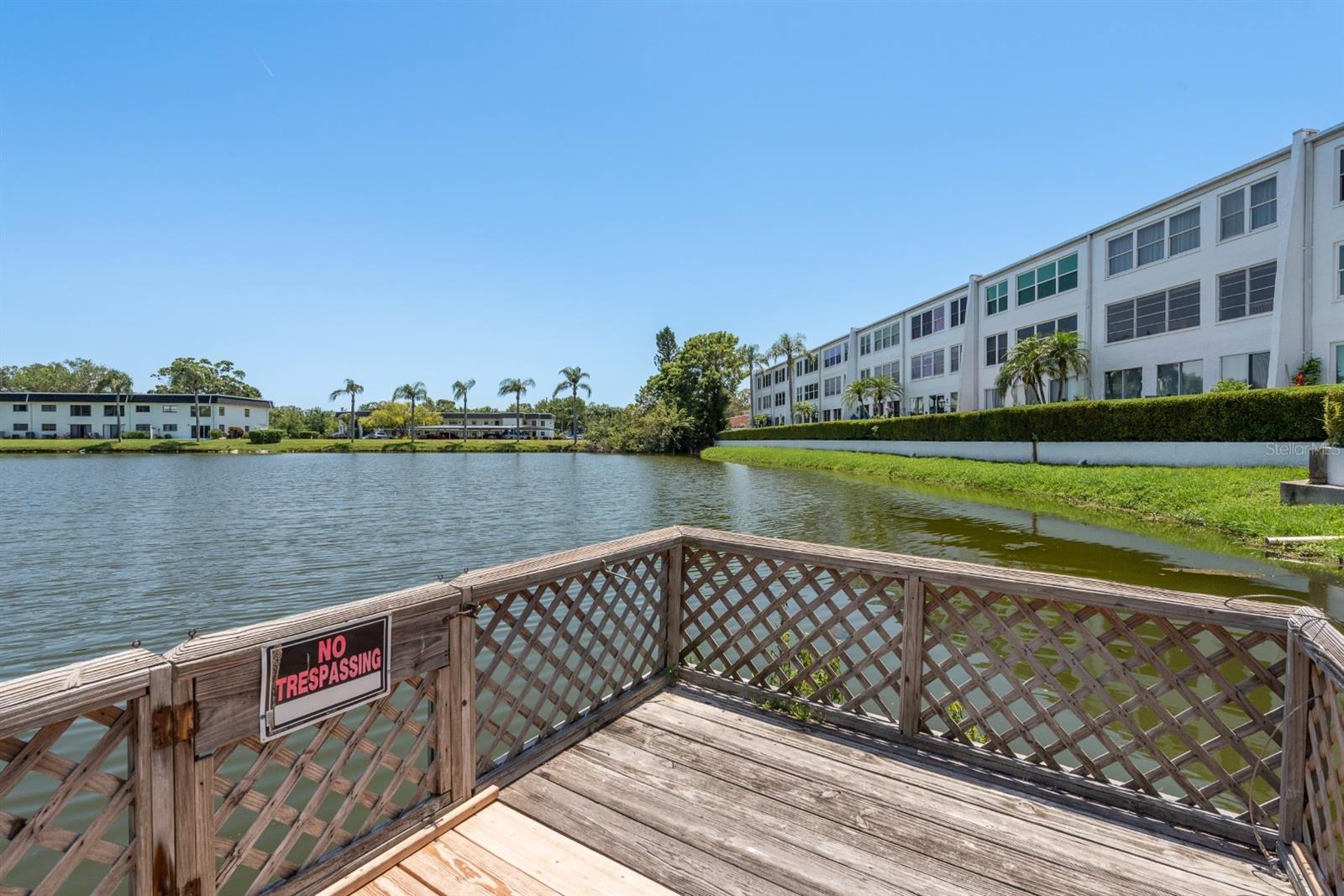 PENTHOUSE GROVES - Residential