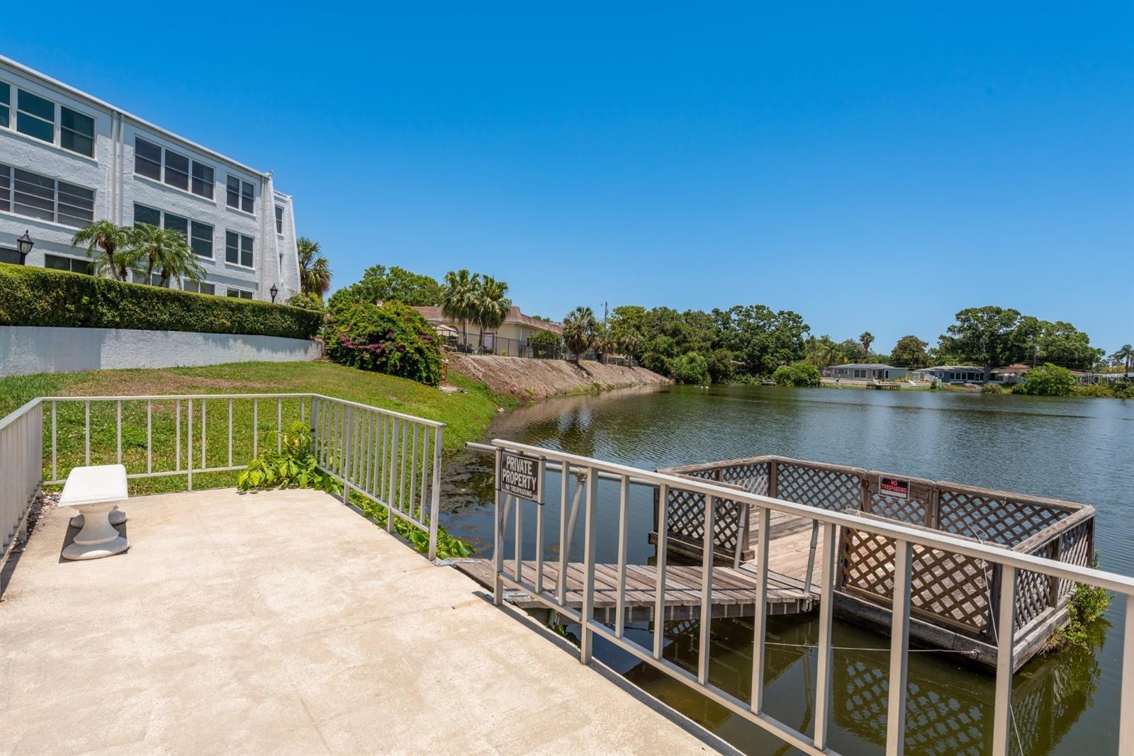 PENTHOUSE GROVES - Residential