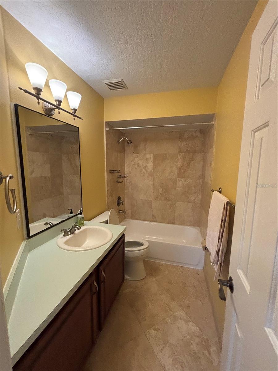 SPRING HOLLOW PH 01 - Residential Lease