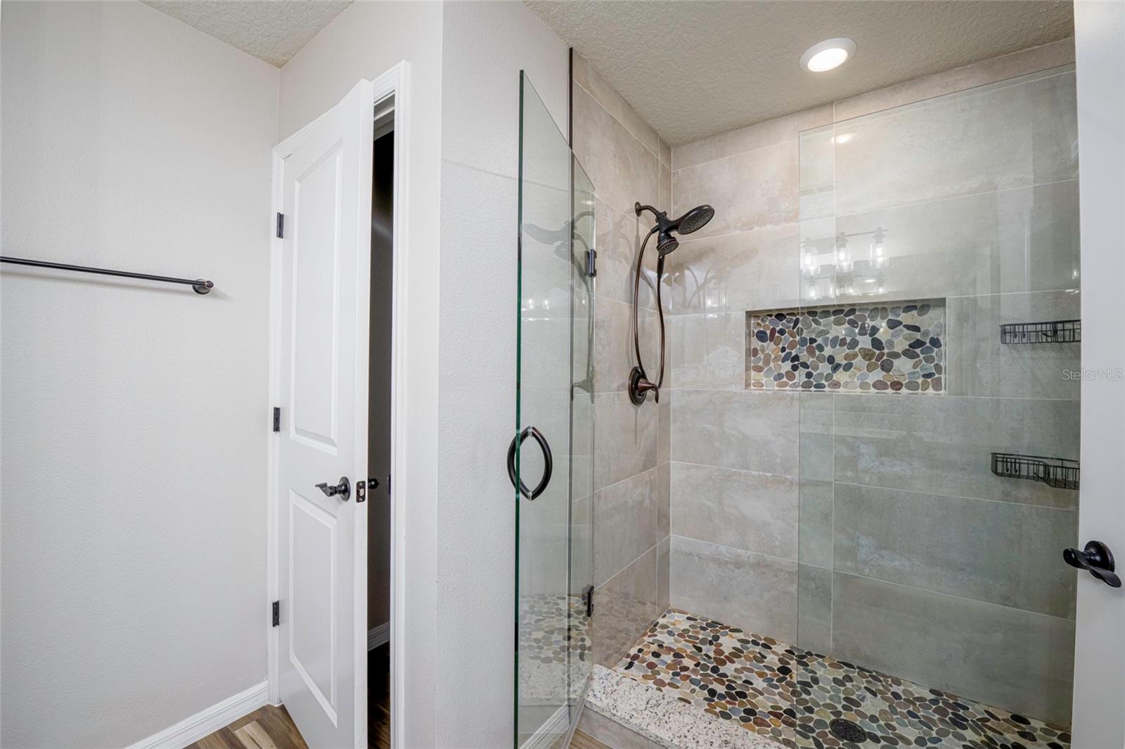 LAKESHORE AT NARCOOSSEE PH 2 - Residential