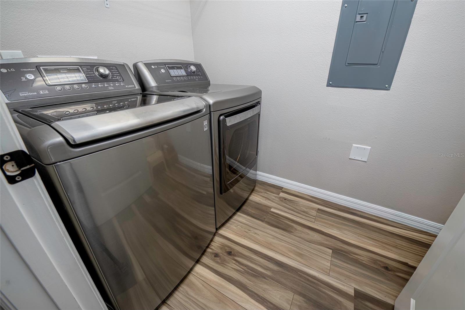 LAKESHORE AT NARCOOSSEE PH 2 - Residential