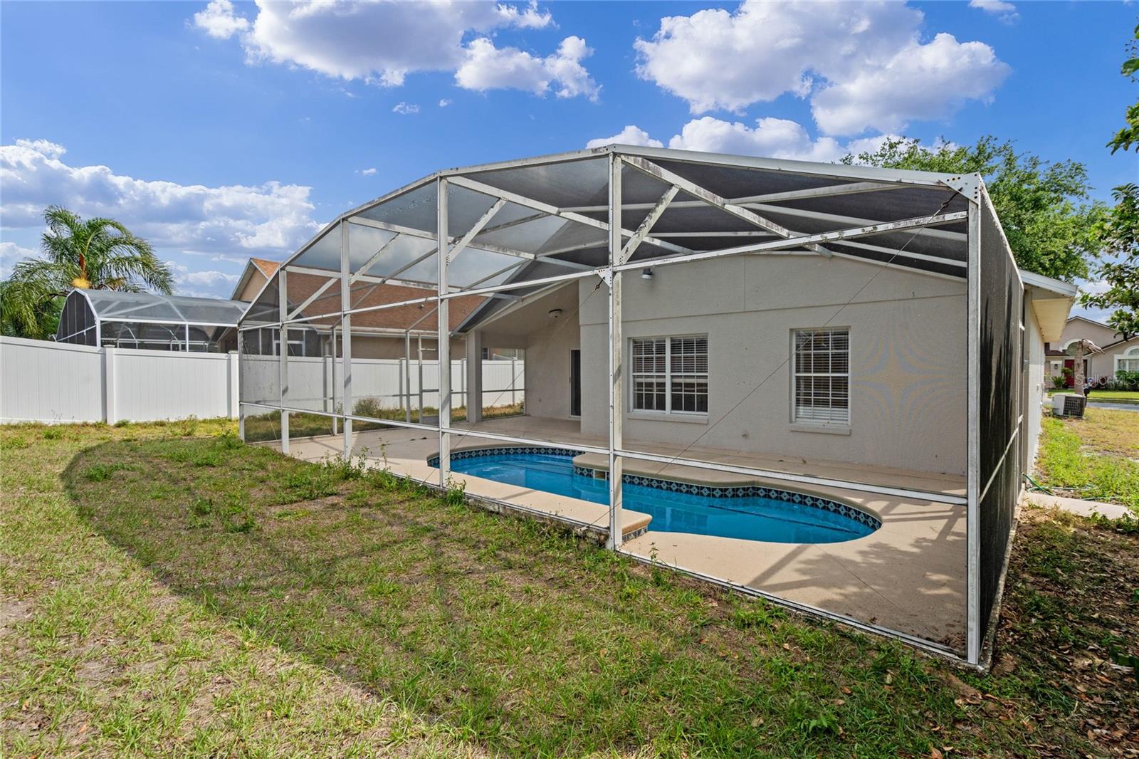 7925 MAGNOLIA BEND COURT
