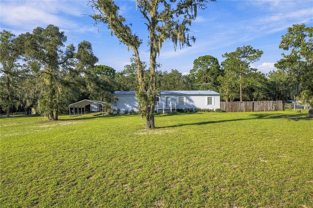 Photo of 16849 SW 47th Place Road, Ocala, FL 34481 (MLS # OM733937)