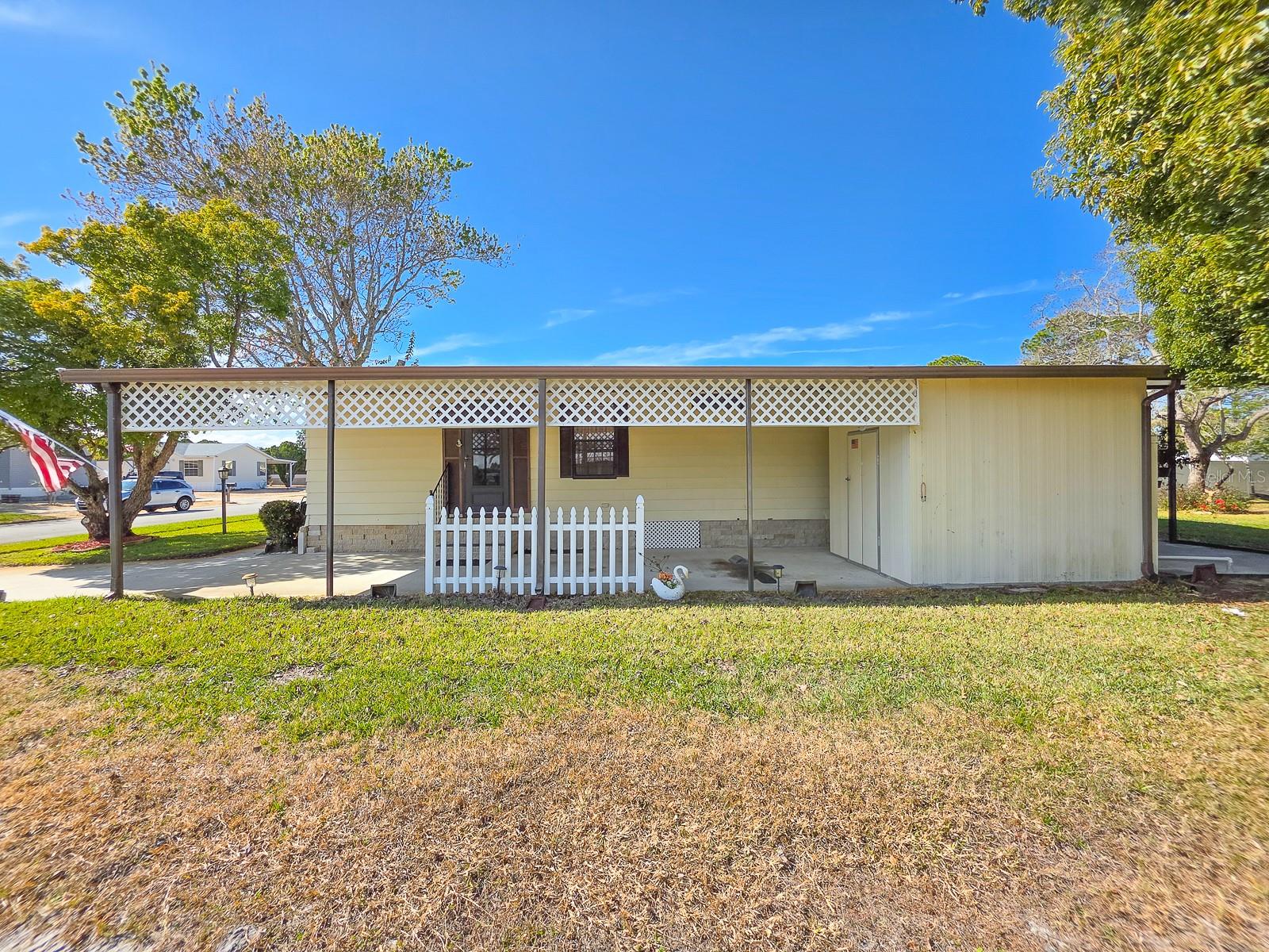 LAURELWOOD MOBILE ESTATES UNIT 01 - Residential