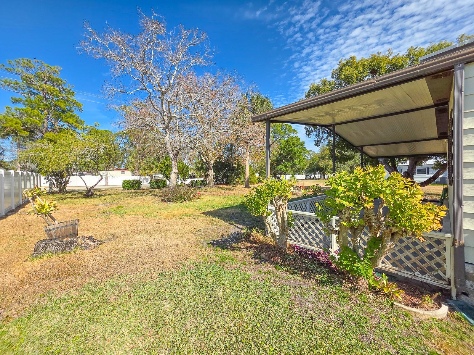 LAURELWOOD MOBILE ESTATES UNIT 01 - Residential