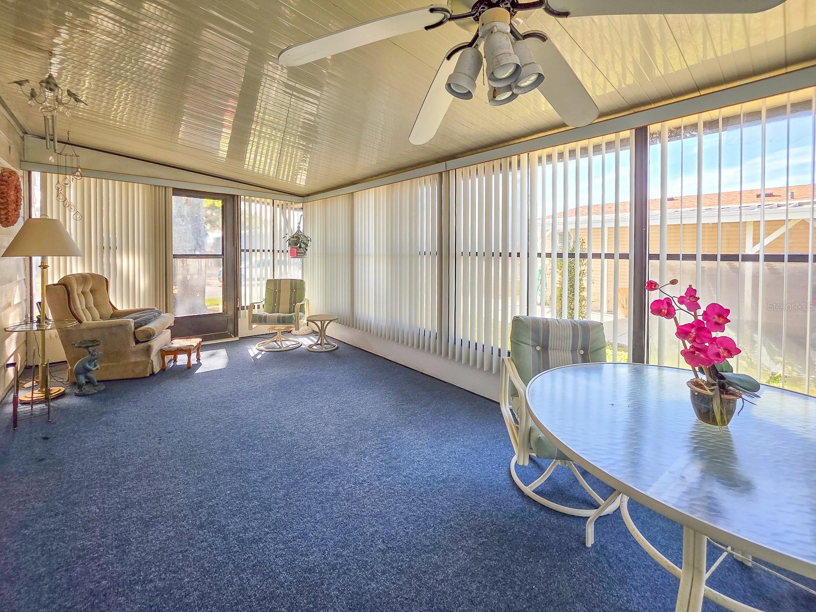 LAURELWOOD MOBILE ESTATES UNIT 01 - Residential