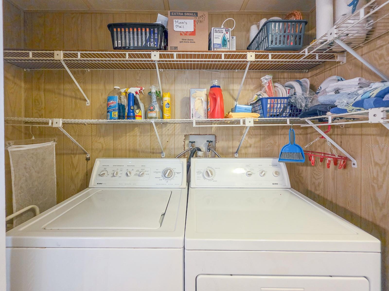 LAURELWOOD MOBILE ESTATES UNIT 01 - Residential