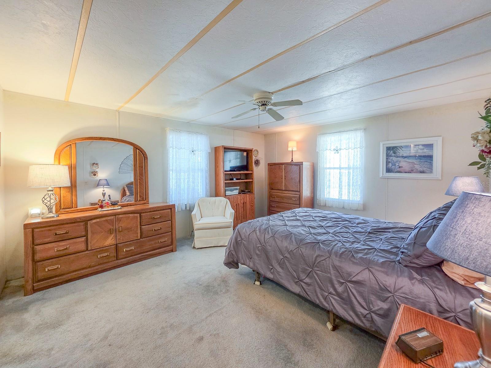 LAURELWOOD MOBILE ESTATES UNIT 01 - Residential