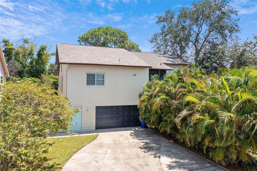 Photo of 2003 Mcmullen Avenue, Dunedin, FL 34698 (MLS # TB8422717)