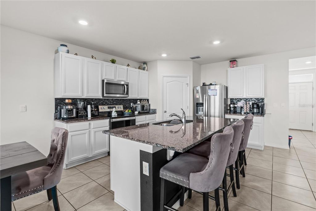 Photo of 814 Turner Lane, Winter Haven, FL 33881 (MLS # S5134153)