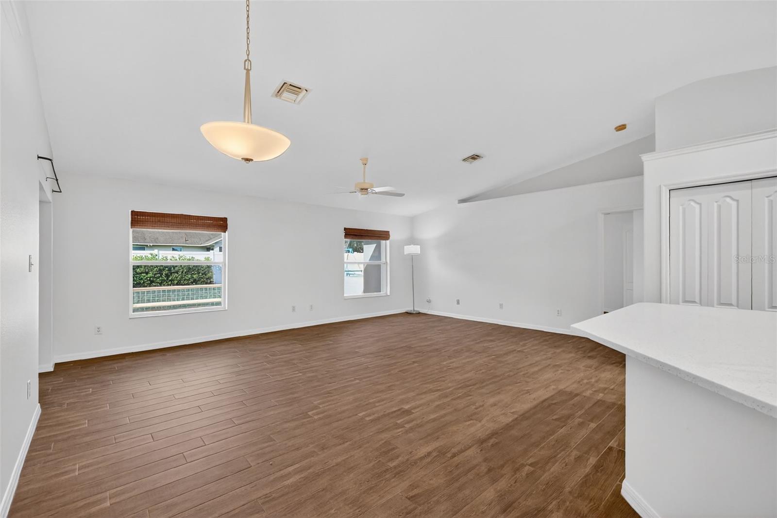 ADDISON PLACE SUB - Residential