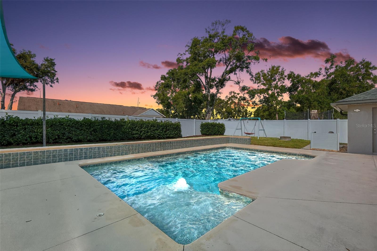 ADDISON PLACE SUB - Residential