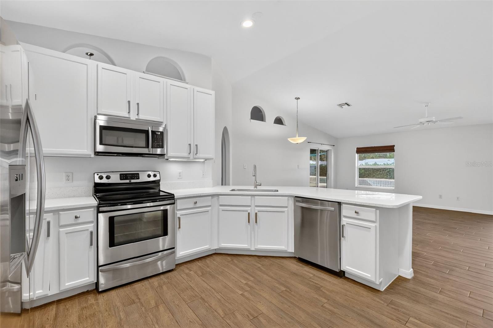 ADDISON PLACE SUB - Residential