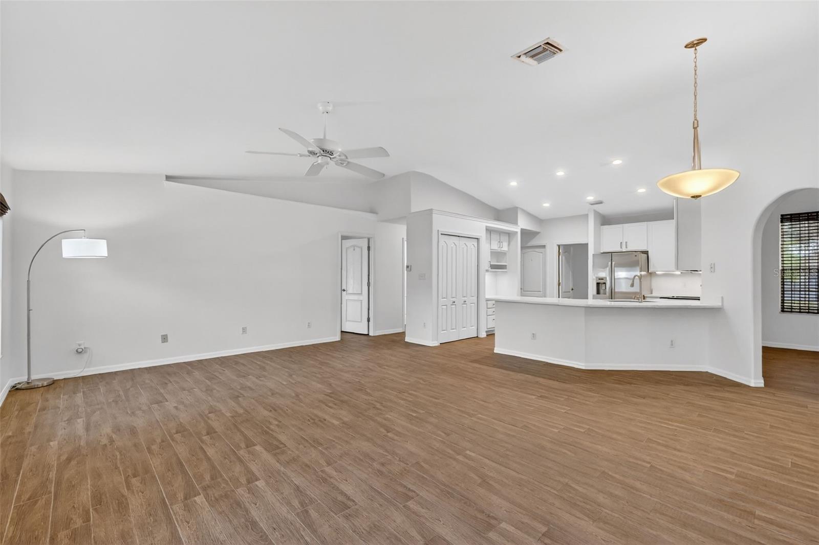 ADDISON PLACE SUB - Residential