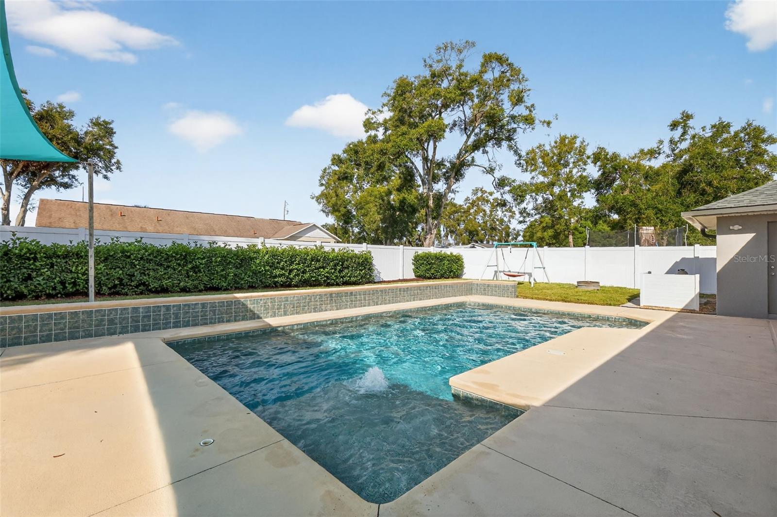 ADDISON PLACE SUB - Residential