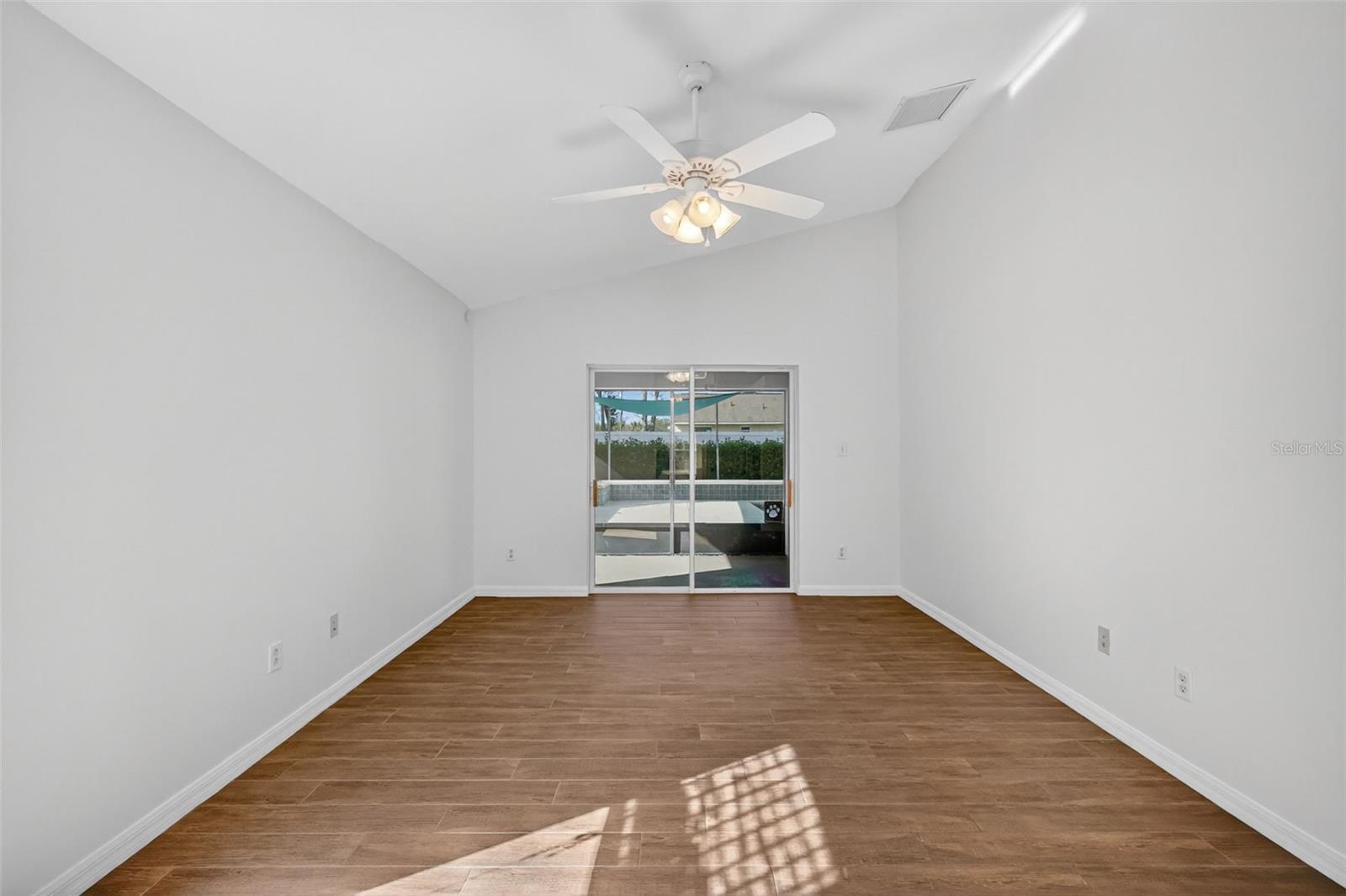 ADDISON PLACE SUB - Residential