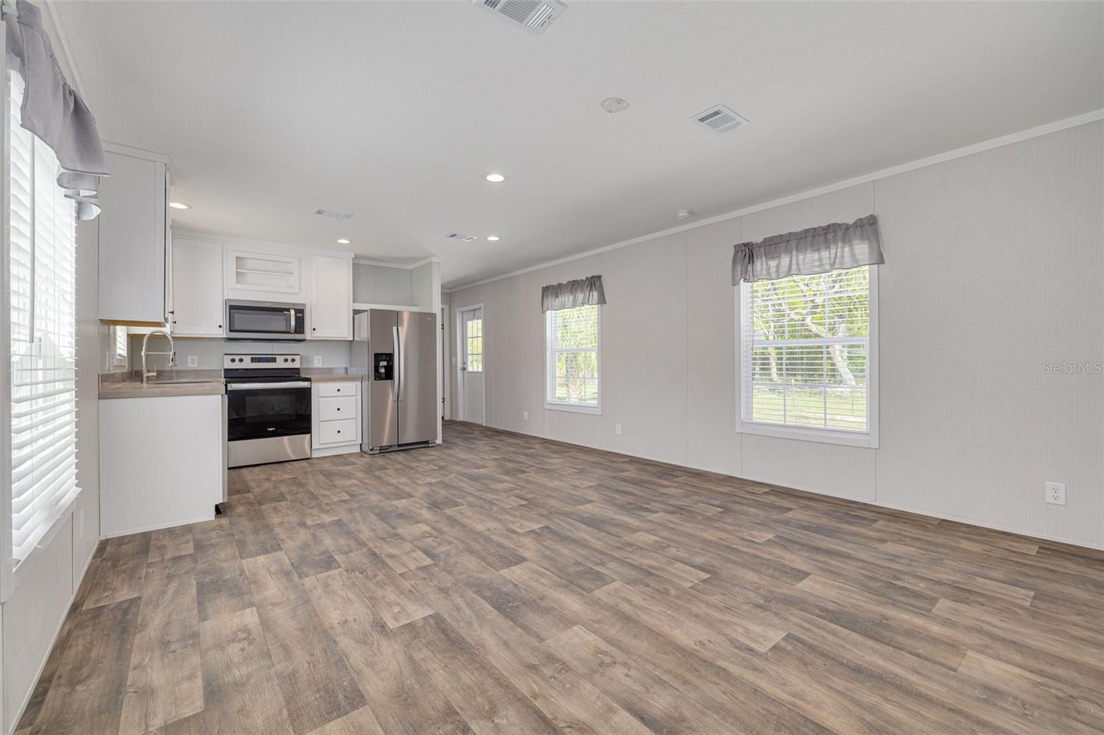 INDIAN OAKS HILLS - Residential