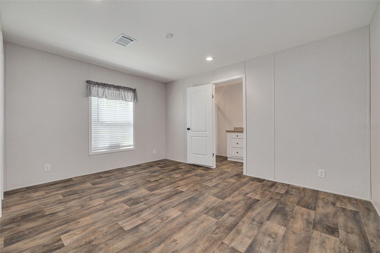 INDIAN OAKS HILLS - Residential