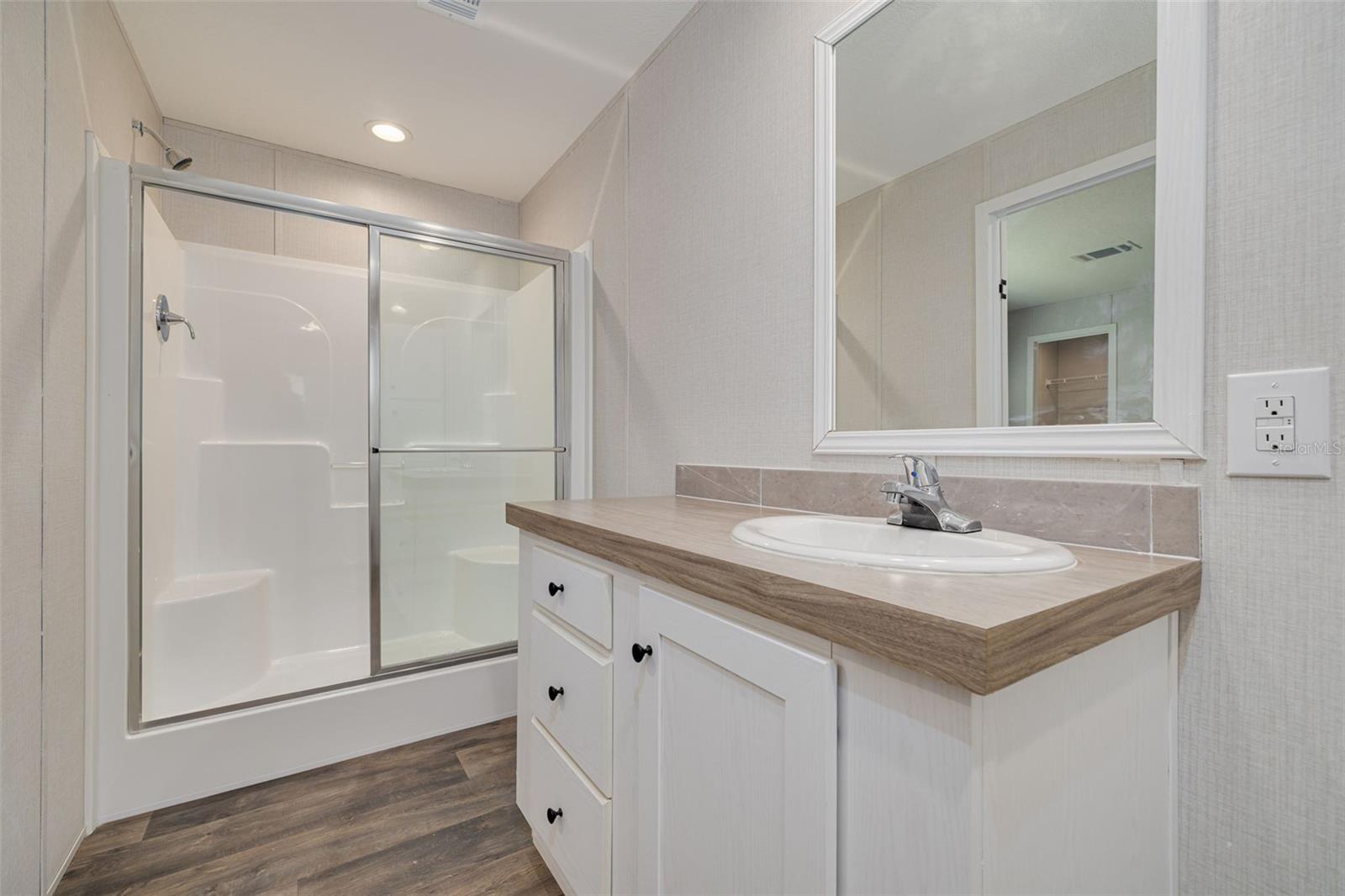 INDIAN OAKS HILLS - Residential