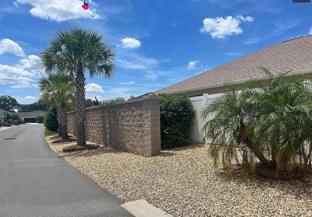 Photo of 16820 SE 74 Soulliere Avenue, The Villages, FL 32162 (MLS # G5102538)