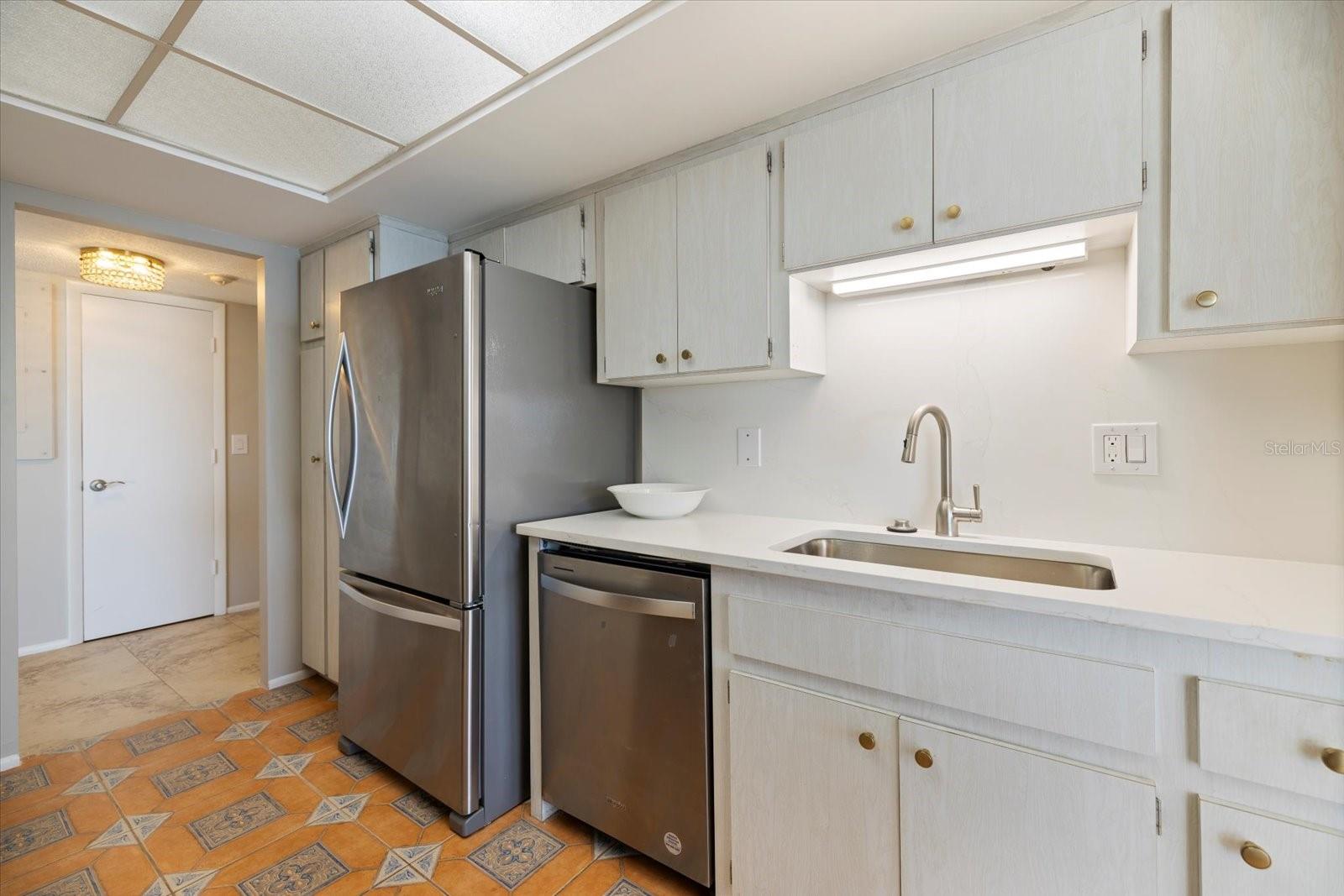 LIDO AMBASSADOR - Residential Lease