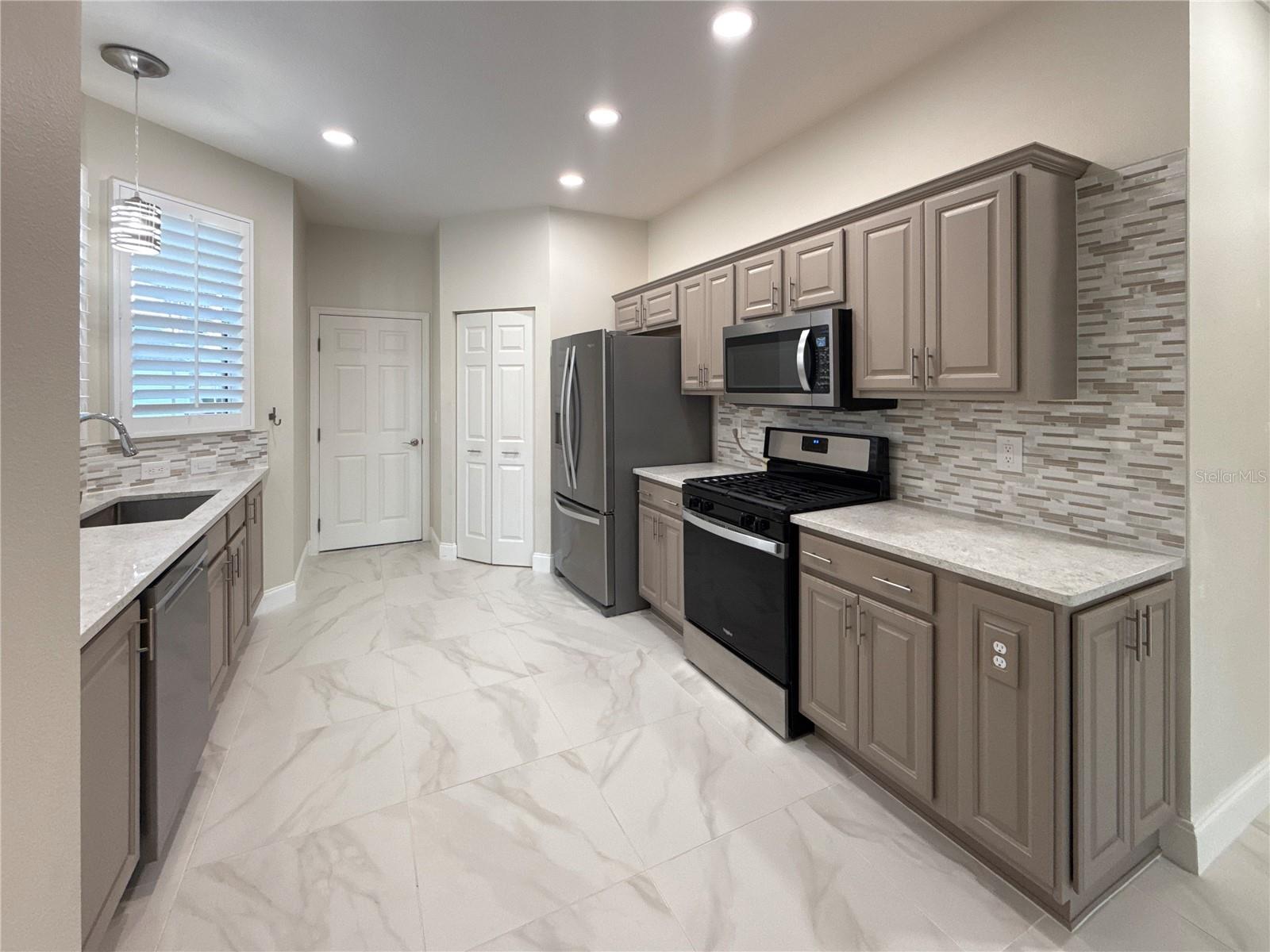 CANDLER HILLS EAST PH 01 UN B - Residential