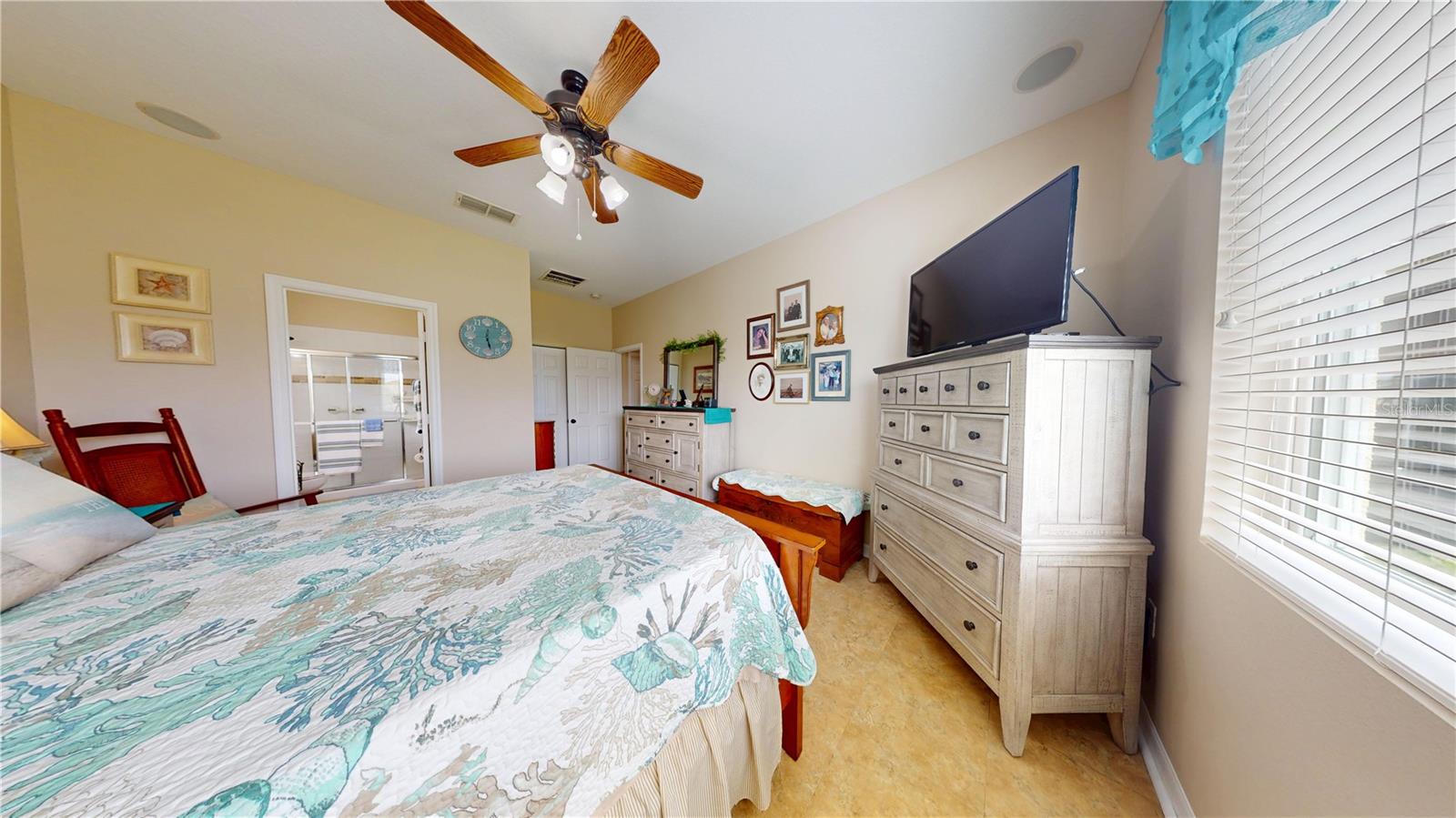 CREEKSIDE - Residential