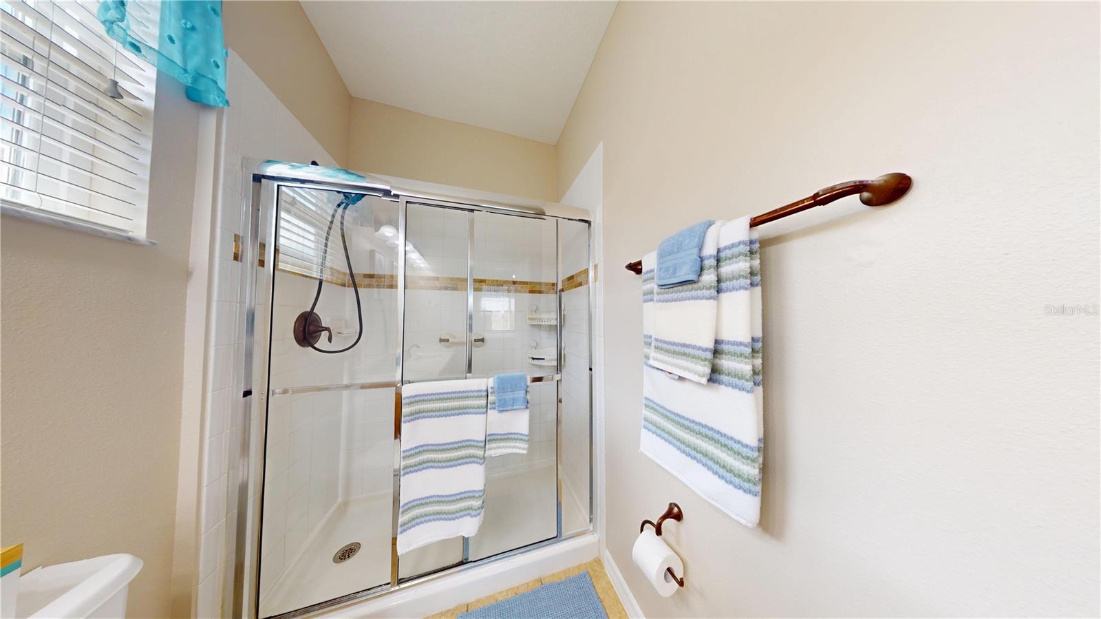 CREEKSIDE - Residential