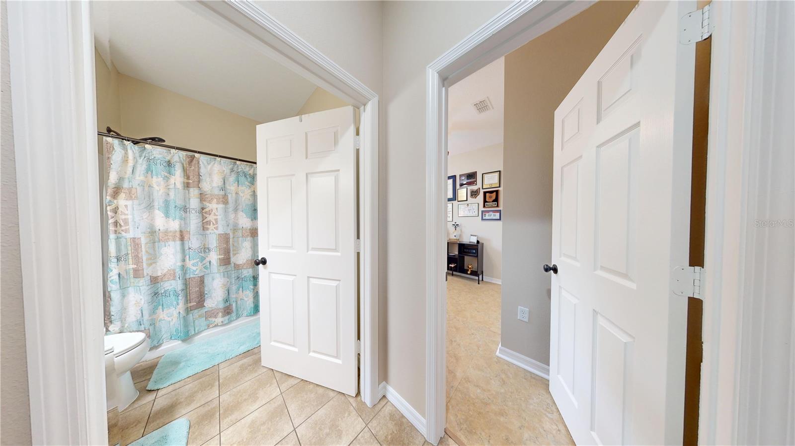 CREEKSIDE - Residential