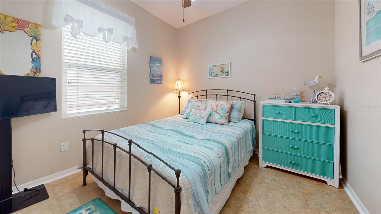 CREEKSIDE - Residential