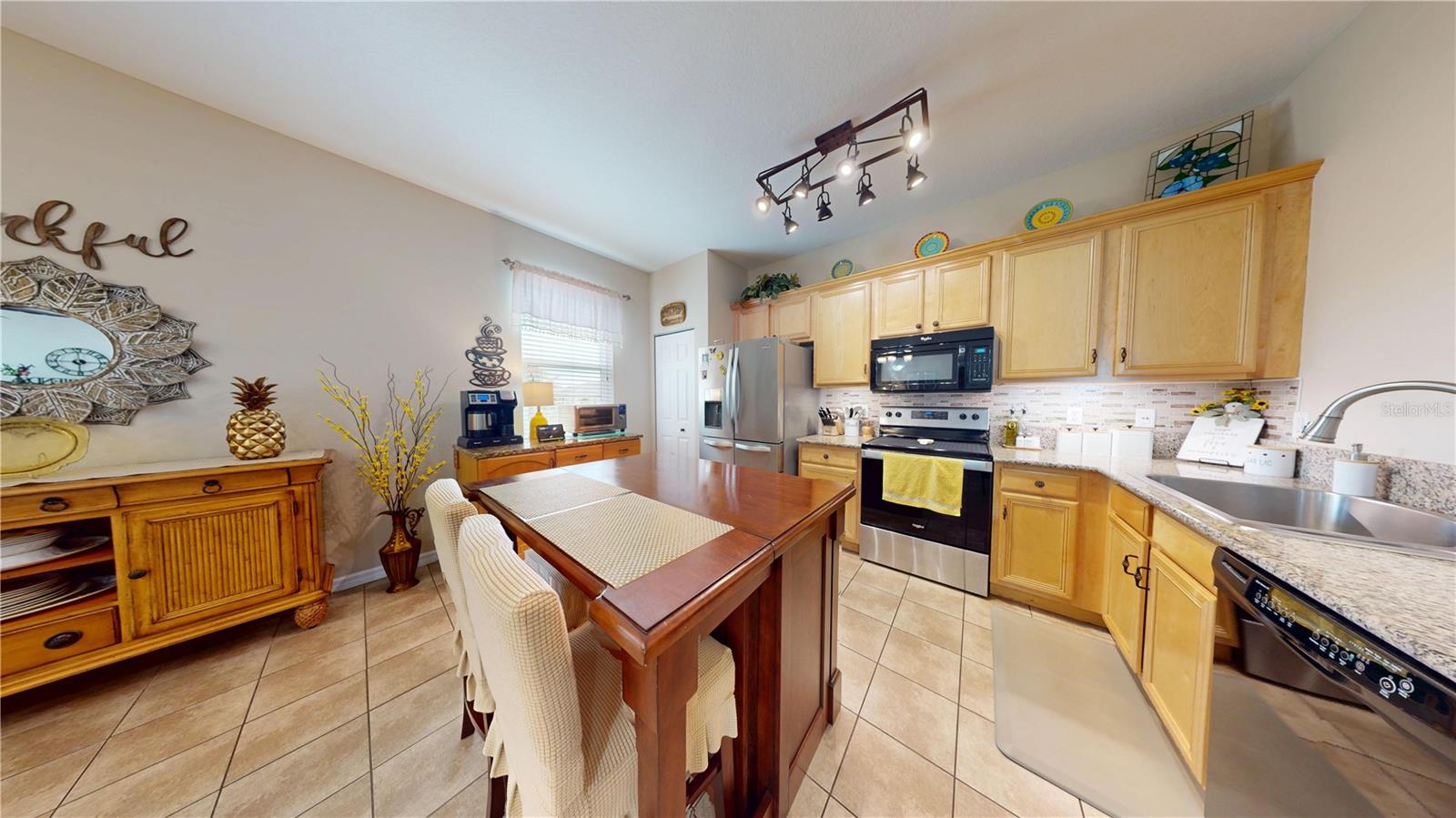 9977 BISHOP CREEK WAY, PUNTA GORDA, FL, 33950 3 9977 BISHOP CREEK WAY