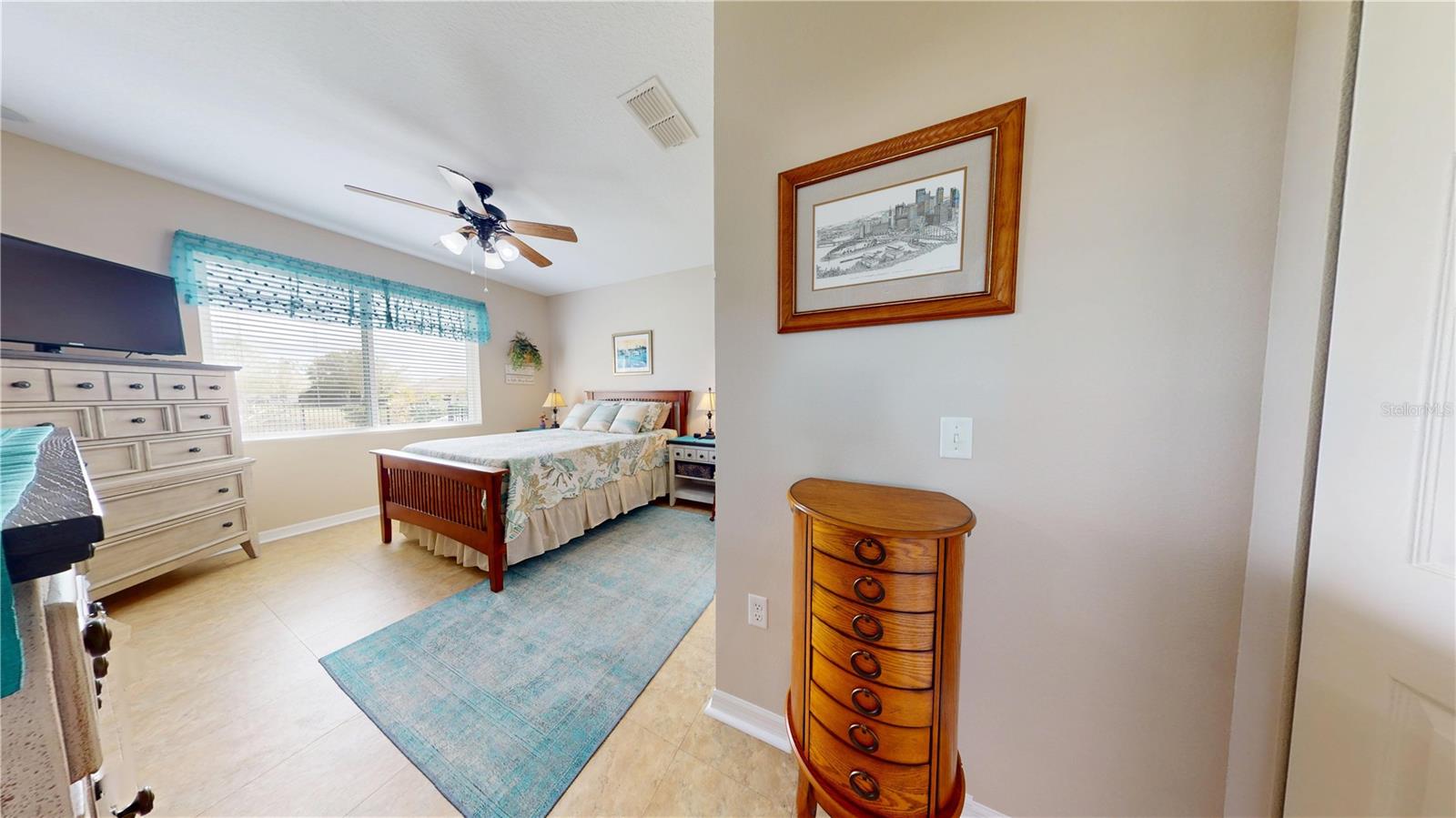 CREEKSIDE - Residential