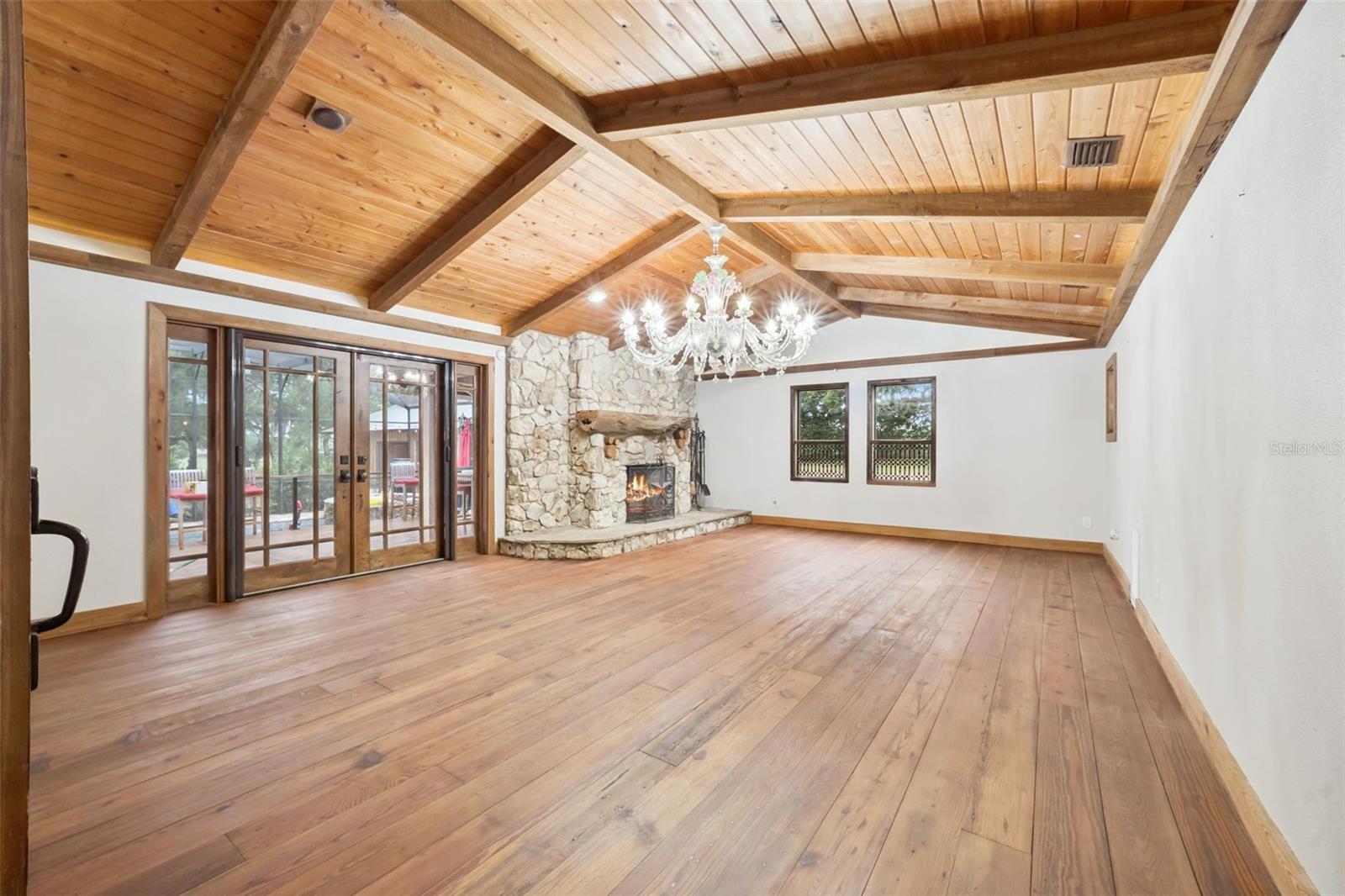 ACREAGE & UNREC - Residential
