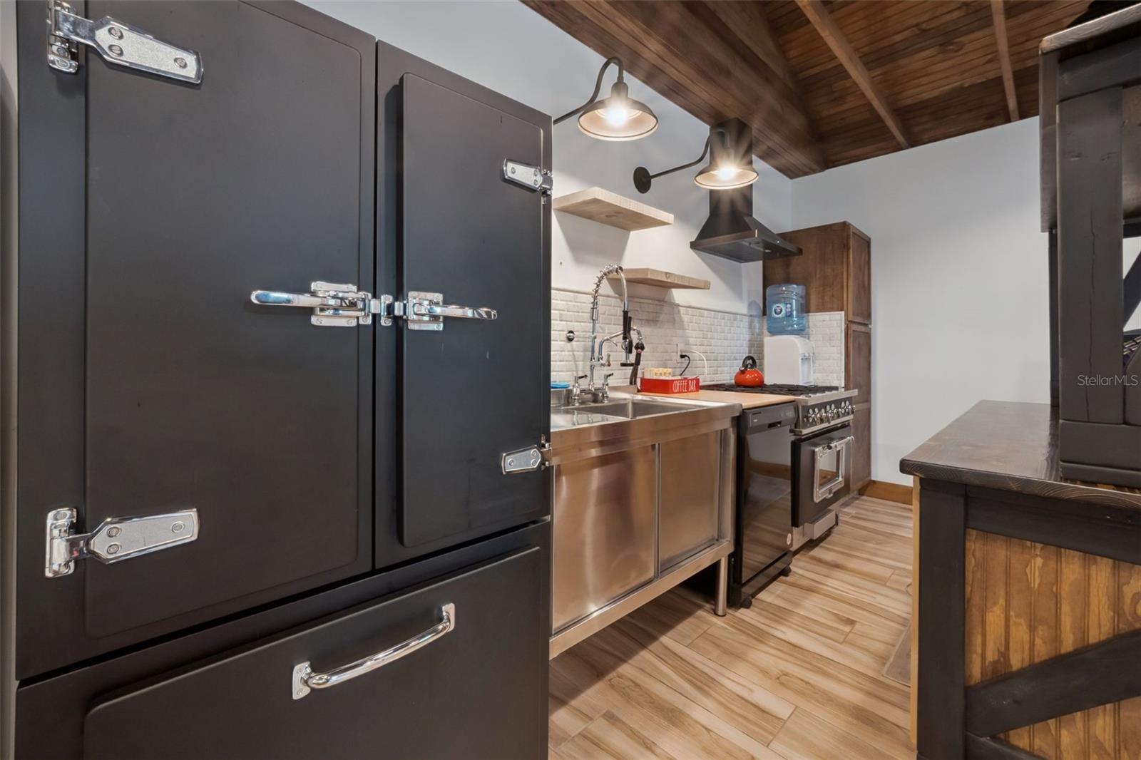 ACREAGE & UNREC - Residential