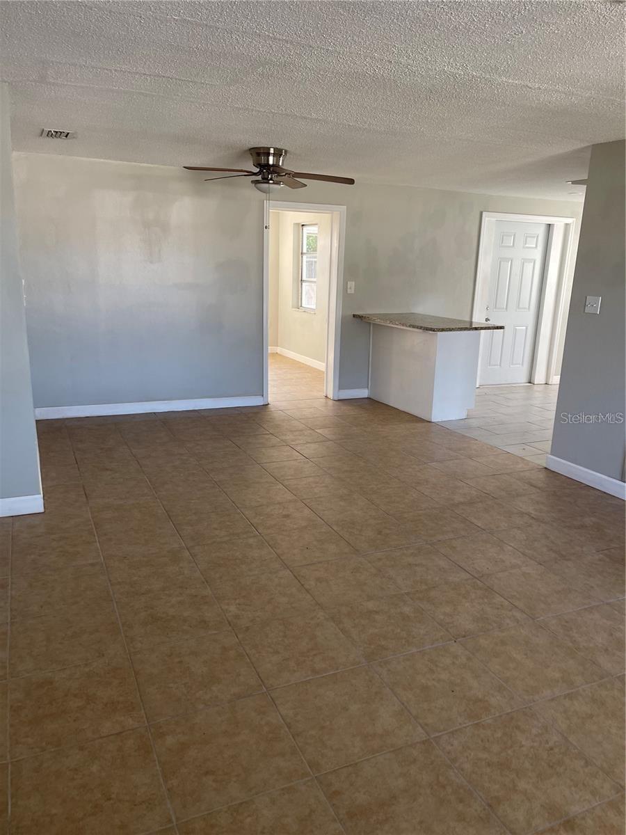 HOLIDAY LAKE ESTATES - Residential Lease