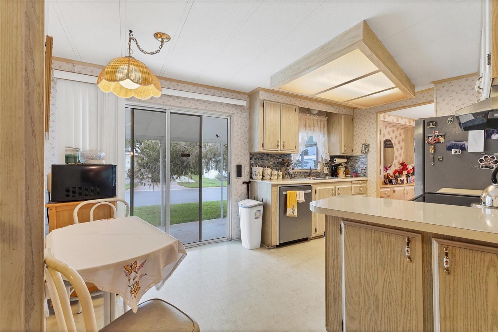 SHADOW BROOK MOBILE HOME - Residential