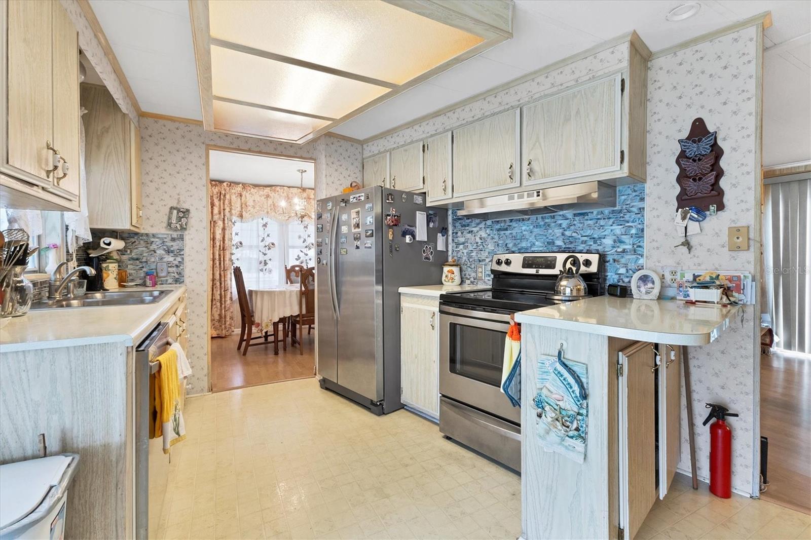 SHADOW BROOK MOBILE HOME - Residential